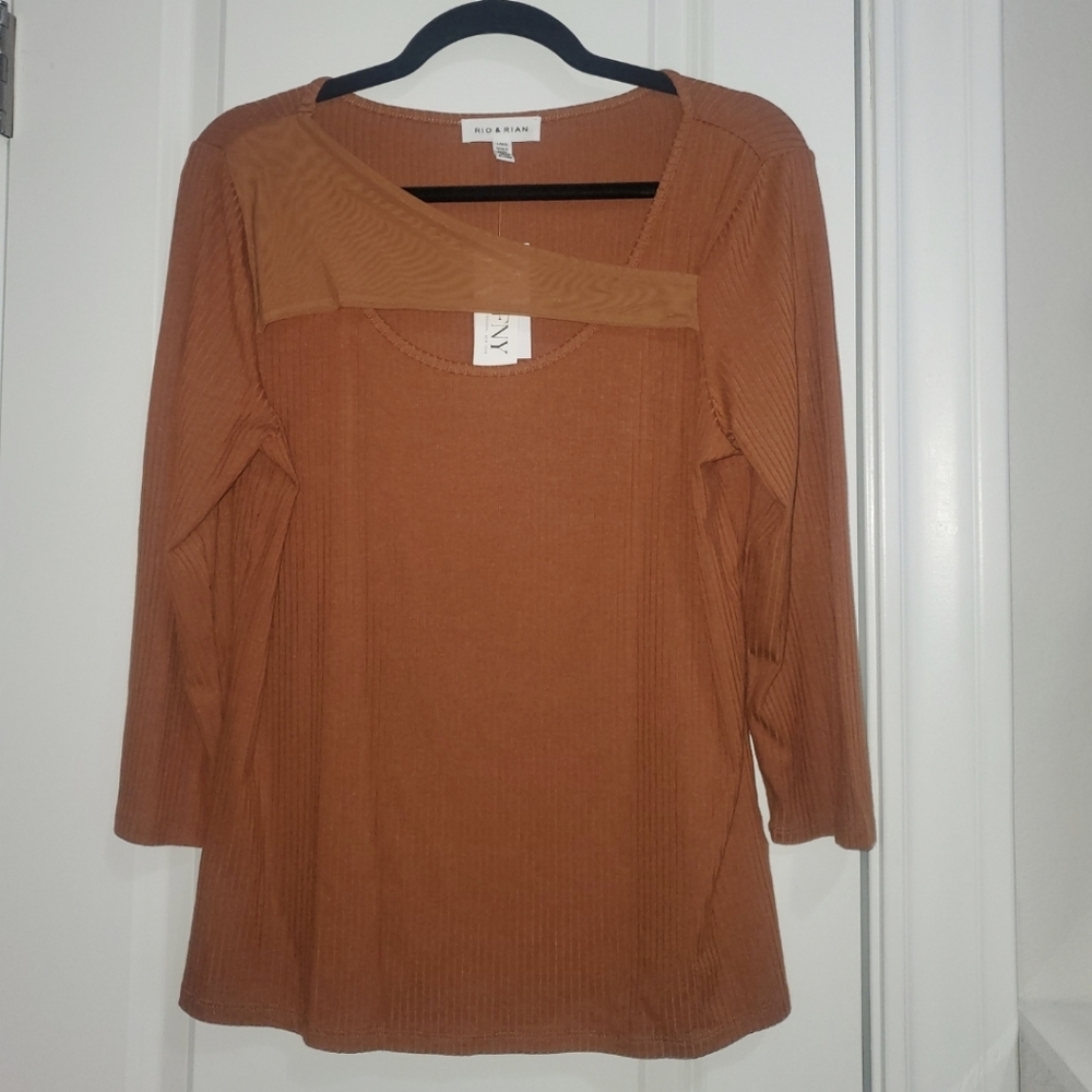 Rio & Rian Orange top - Picture 3 of 3
